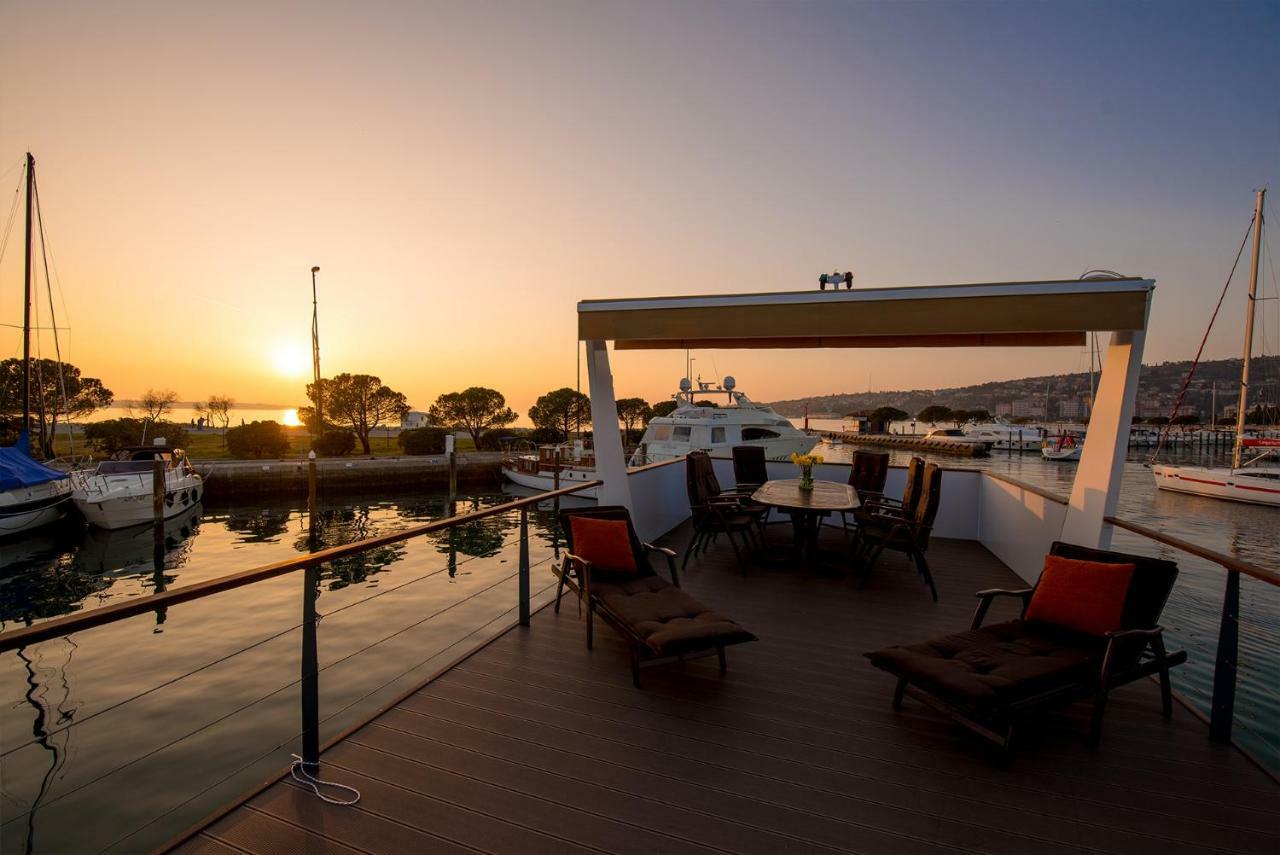 Floating Sea House Portorose Hotel Exterior photo